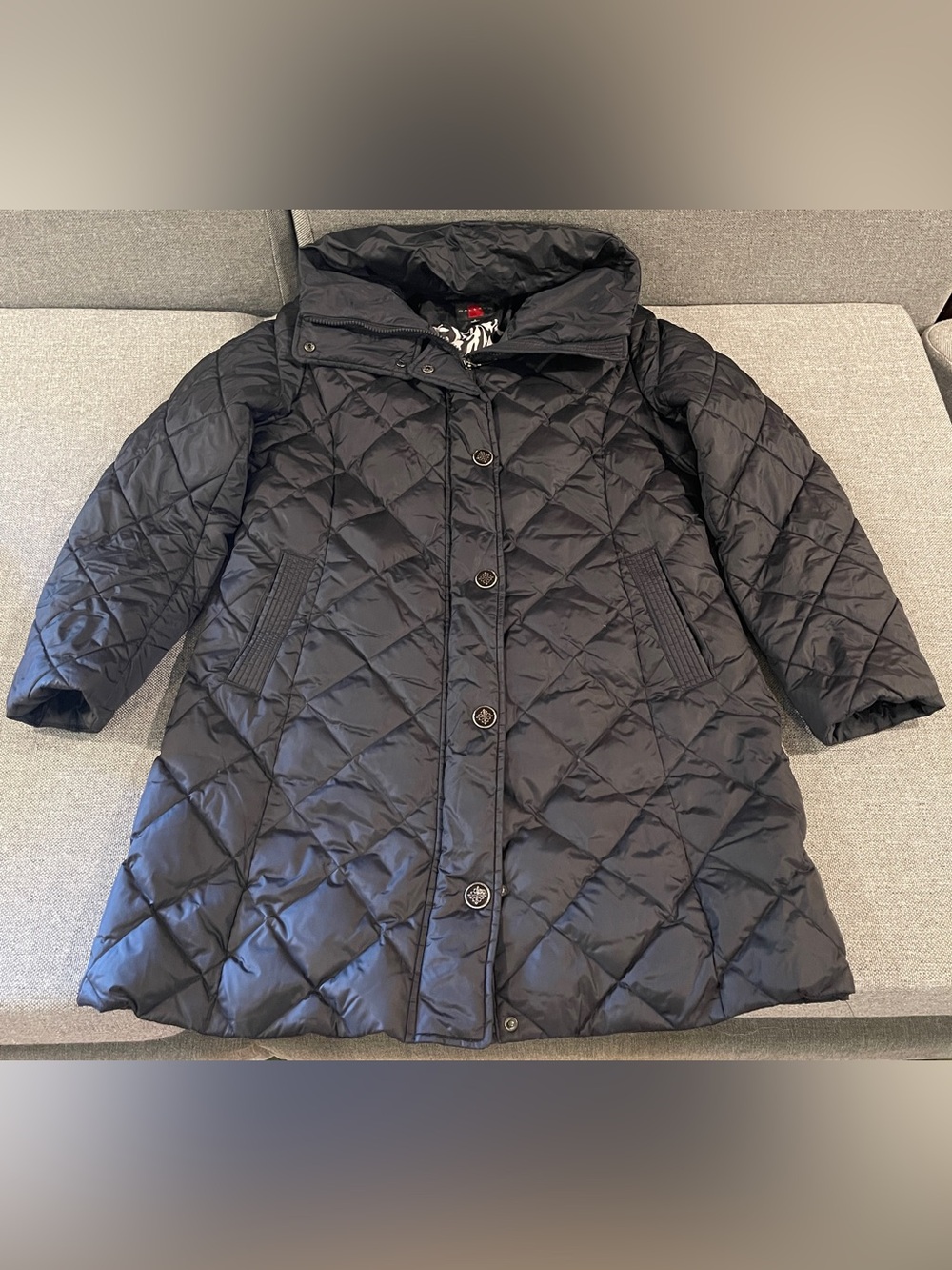 Womans Gallery down-blend puffer mid lenght coat navy size M
